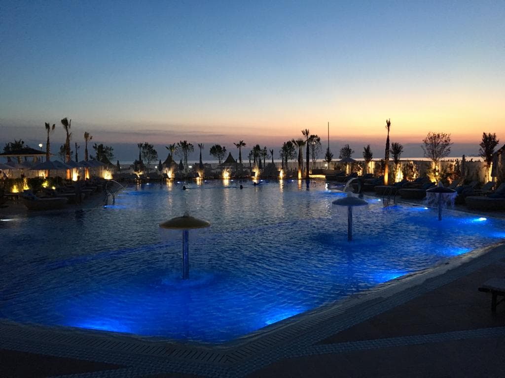 Pishinë në Resortin Porta Kavalja, Golem